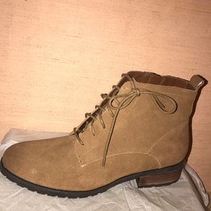 ✨🍁Tan Genuine Leather Tesori Boots!💫🍂